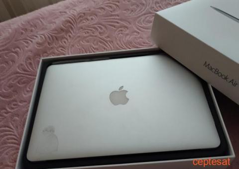 Apple MacBook Air 15 - 3/4