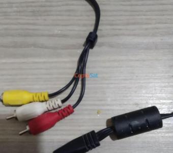 3.5 mm erkek to 3 RCA erkek ses ve video AV kablosu