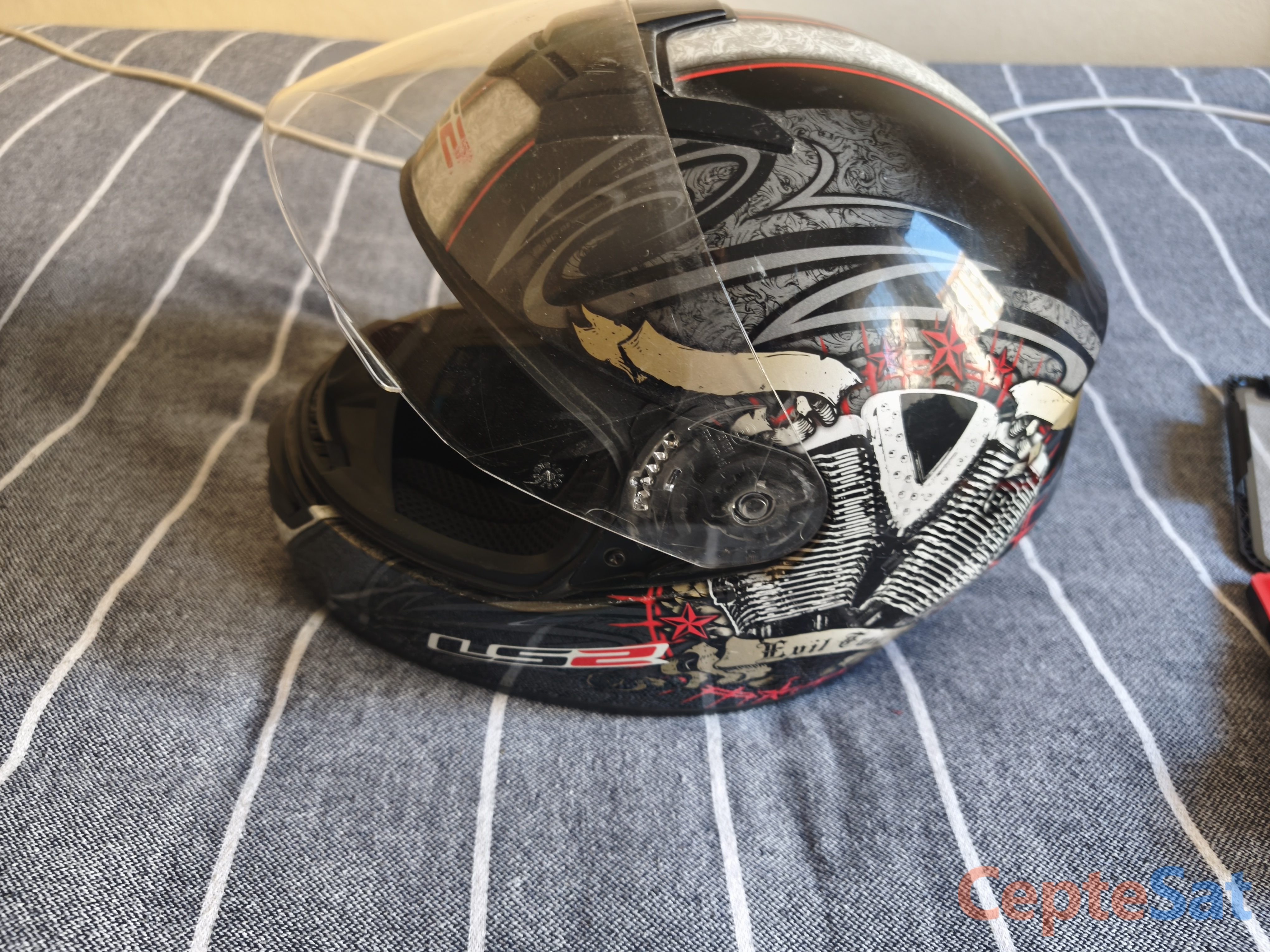 Acil Satılık kasklar - İstanbul Kağıthane