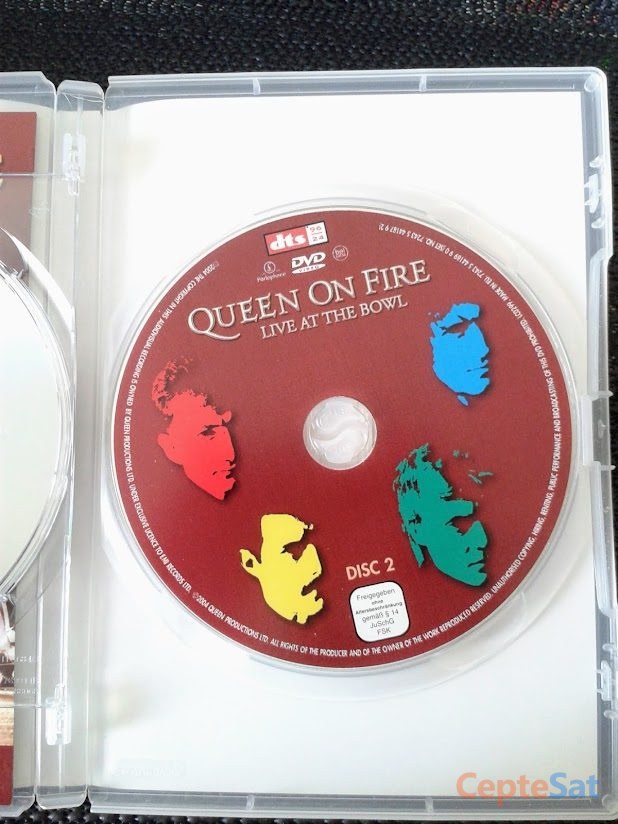 QUEEN ON FIRE LIVE AT THE BOWL KONSER DVD.. - İstanbul Beşiktaş