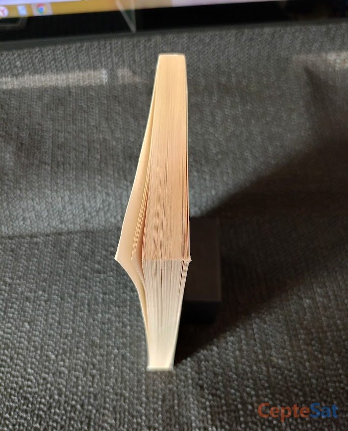 DÜNYANIN UCUNDAKİ FENER  (ORJİNAL AYRAÇLI ).. - İstanbul Beşiktaş