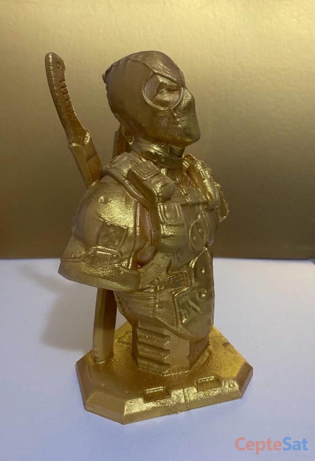 DEADPOOL FİGÜR 14CM ALTIN RENKLİ - Adana YÜREĞİR
