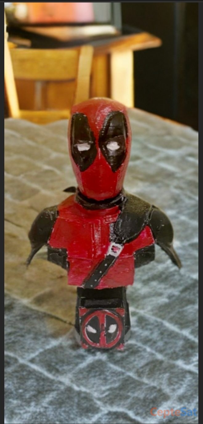 Kırmızı Siyah Deadpool Aksiyon Figürü - Adana YÜREĞİR