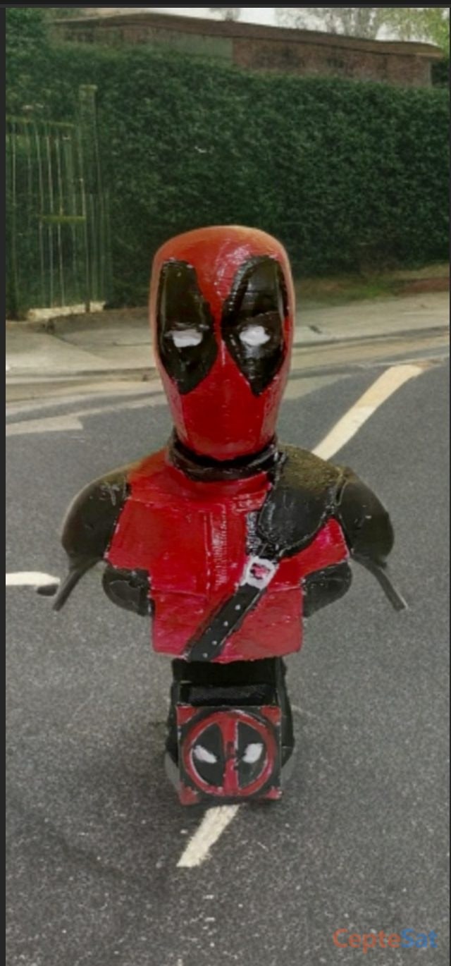 Kırmızı Siyah Deadpool Aksiyon Figürü - Adana YÜREĞİR
