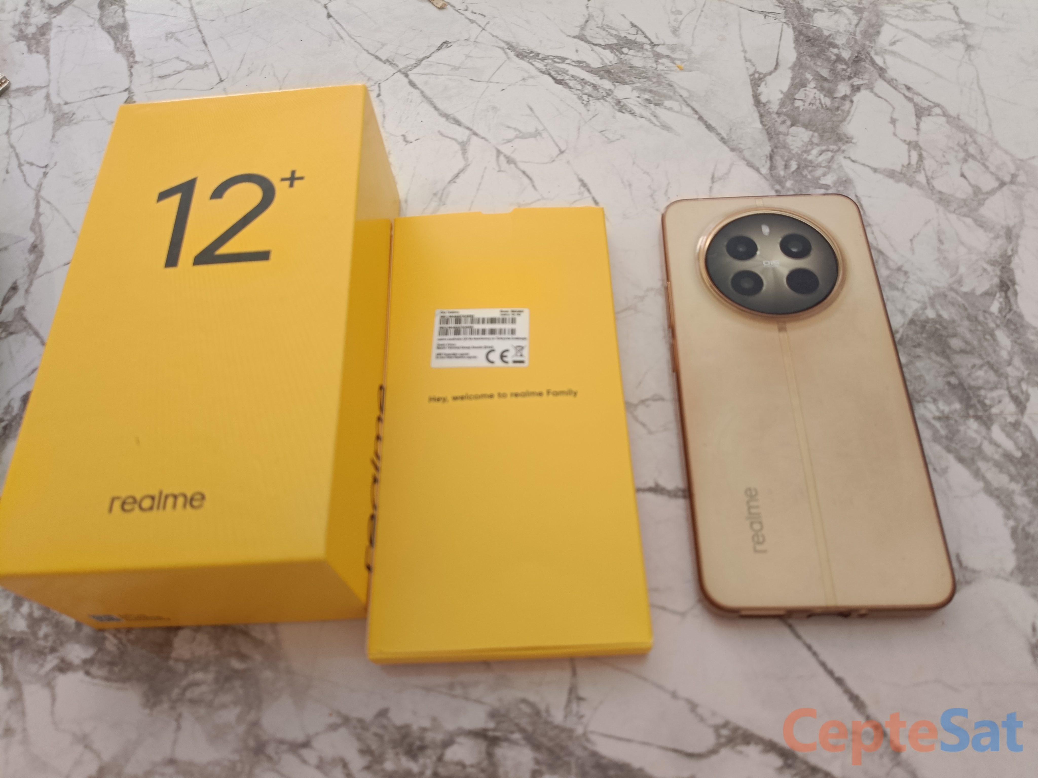 Relame12 + 5G 8 gb ram 256 gb hafıza hiç bir sorunu yok kozmetik olarak mükemmel 5 G uyumludur - Tekirdağ Çerkezköy