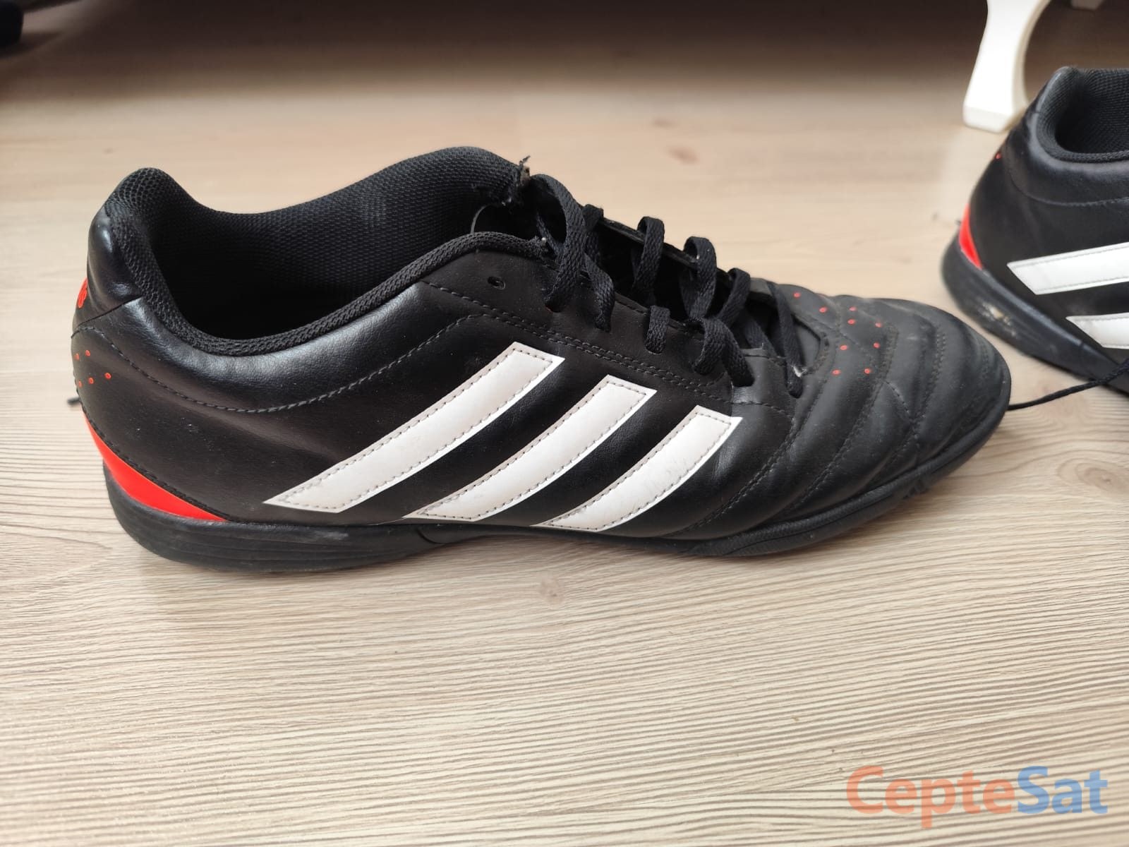 Adidas Halısaha Ayakkabısı - Malatya Yeşilyurt