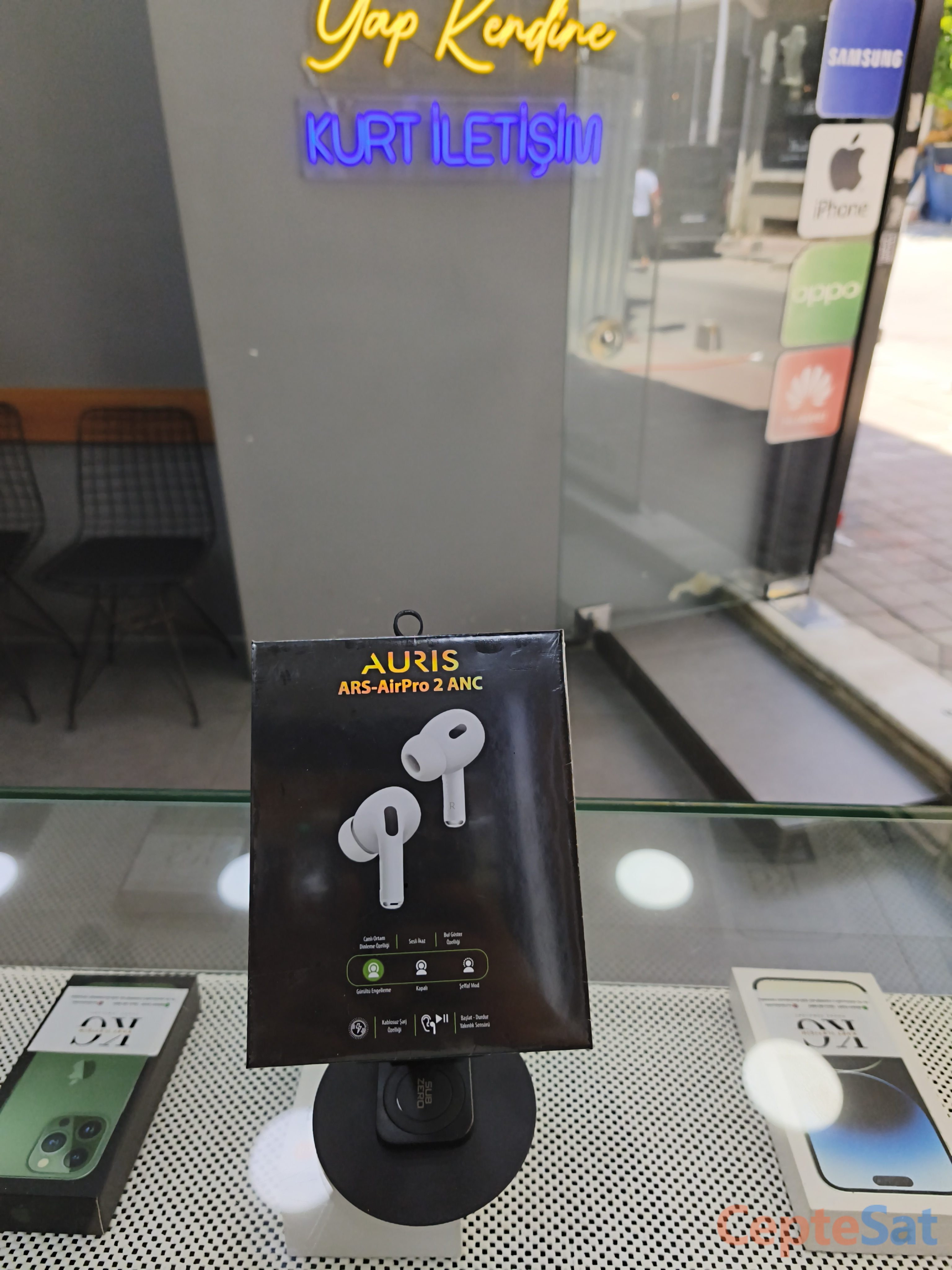 Airpods Kulaklık - İstanbul Sultangazi 50 yıl C Caddesi KURT iletişim