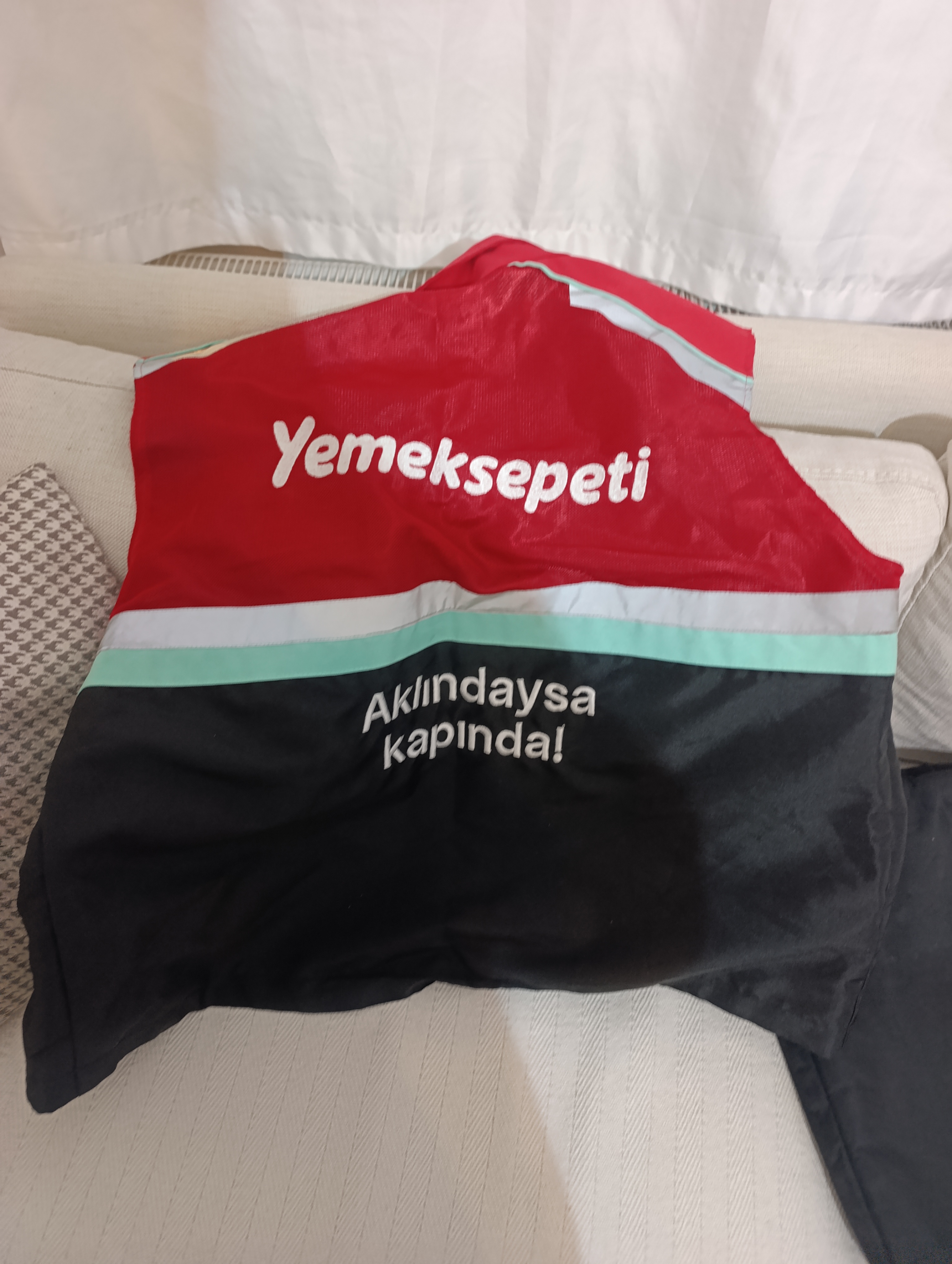 Yemeksepete yerek